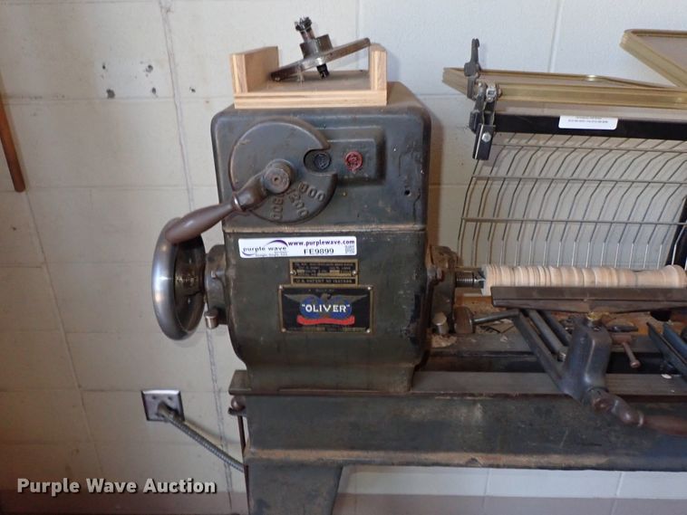 image for item FE9899 Oliver lathe
