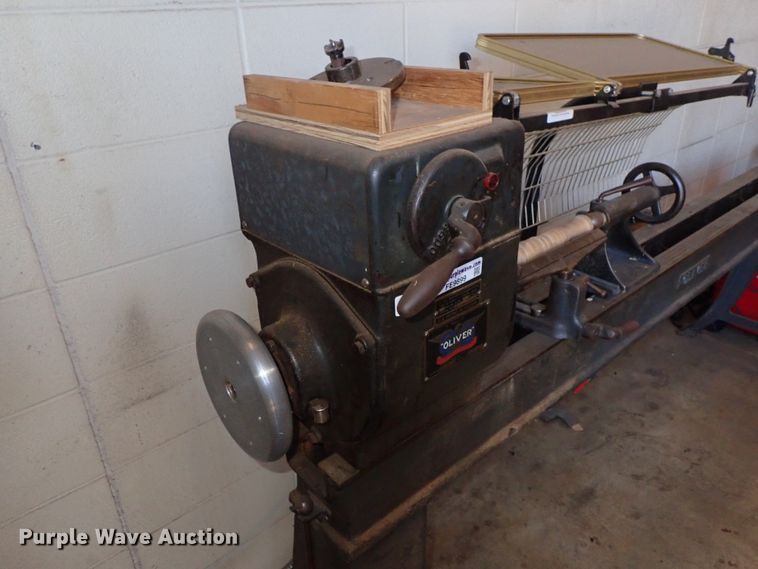 image for item FE9899 Oliver lathe
