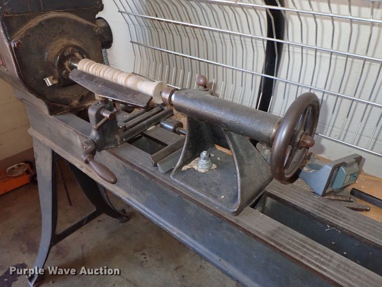 image for item FE9899 Oliver lathe