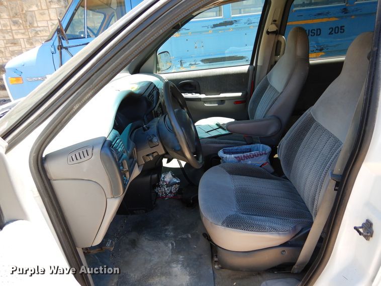 image for item FI9911 1998 Chevrolet Venture van