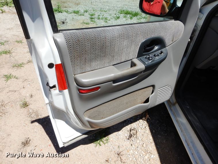 image for item FI9911 1998 Chevrolet Venture van