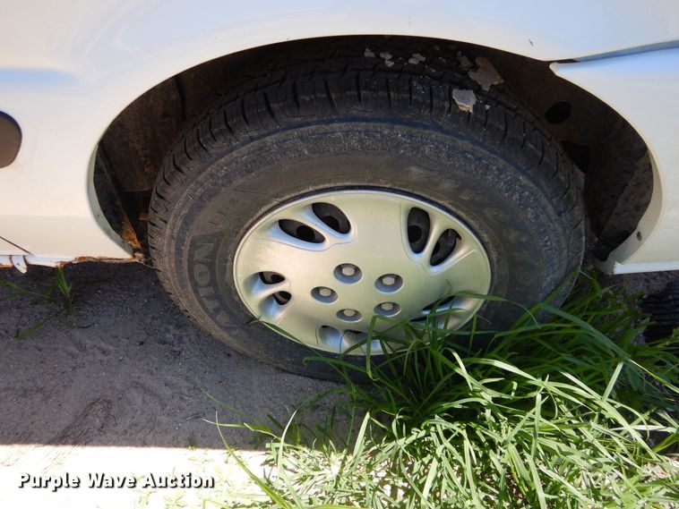 image for item FI9911 1998 Chevrolet Venture van