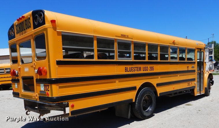 image for item FI9912 2002 International CE school bus