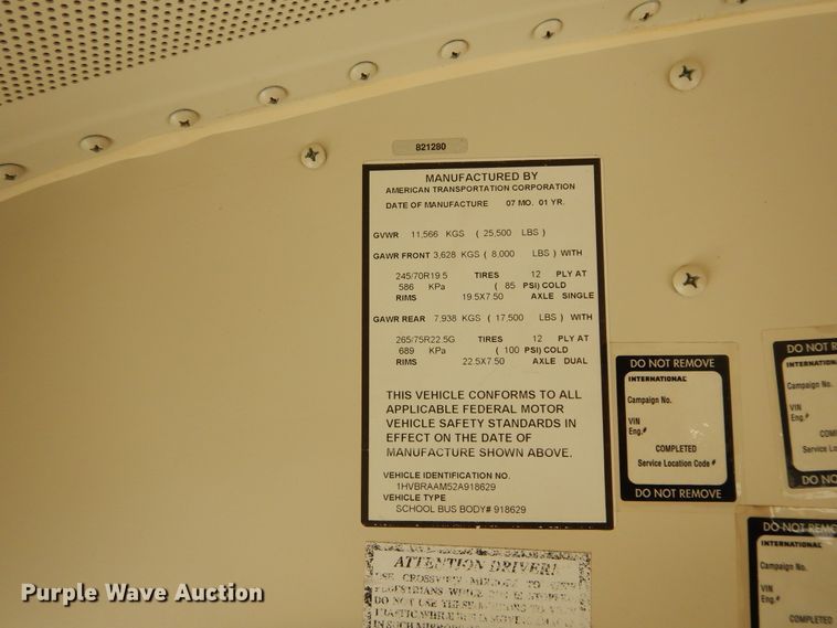 image for item FI9912 2002 International CE school bus