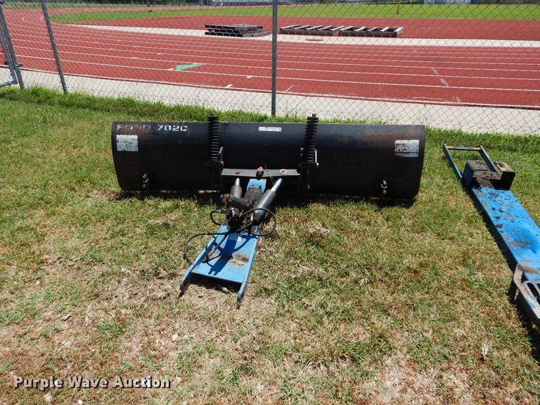 image for item FI9913 New Holland 7020 blade