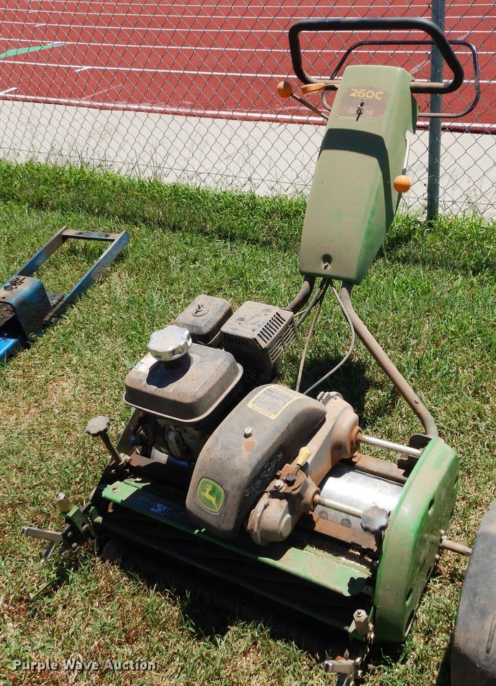 image for item FI9914 John Deere 260C reel mower