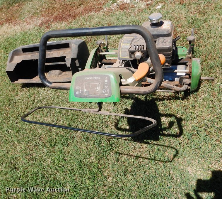 image for item FI9914 John Deere 260C reel mower