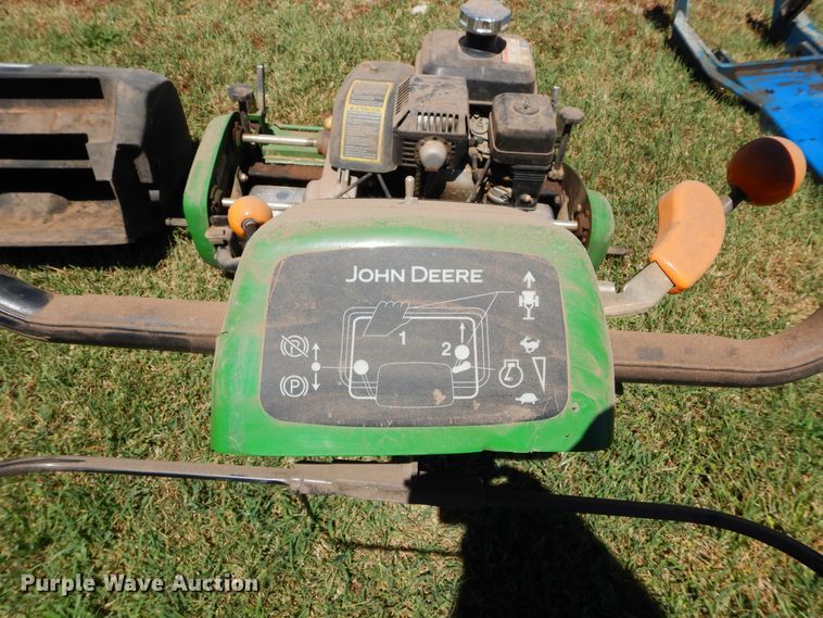 image for item FI9914 John Deere 260C reel mower