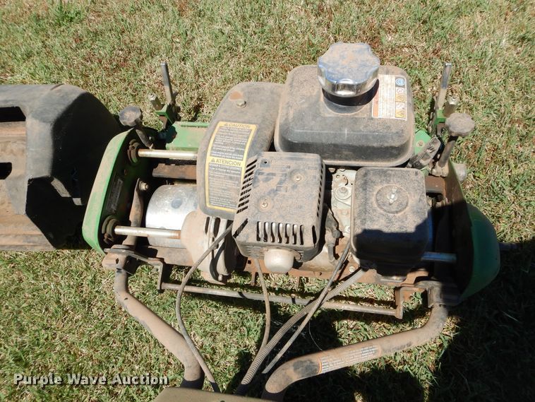 image for item FI9914 John Deere 260C reel mower