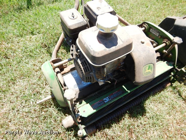 image for item FI9914 John Deere 260C reel mower