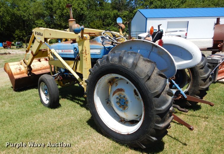 image for item FI9920 Ford B10230 tractor