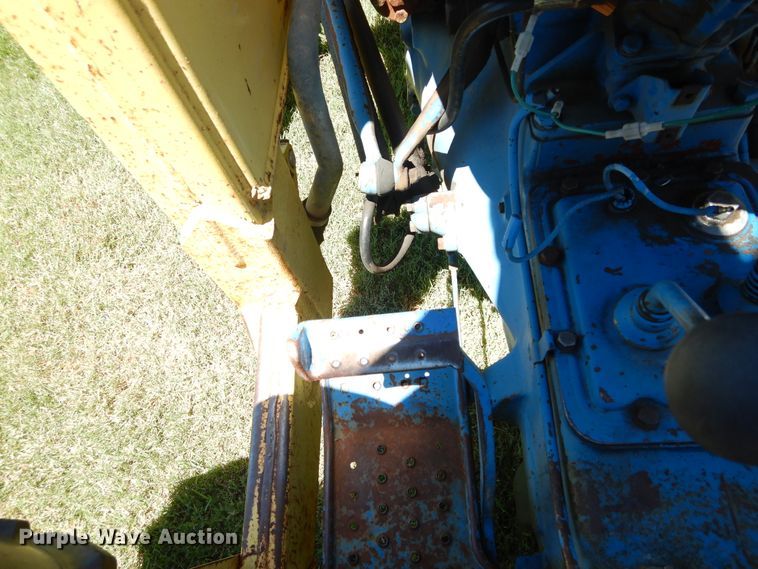 image for item FI9920 Ford B10230 tractor