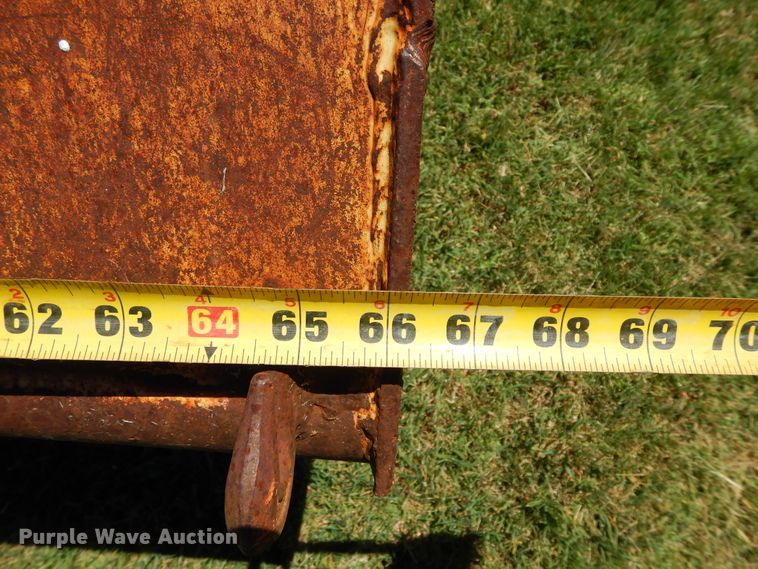 image for item FI9920 Ford B10230 tractor