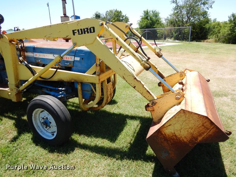 image for item FI9920 Ford B10230 tractor