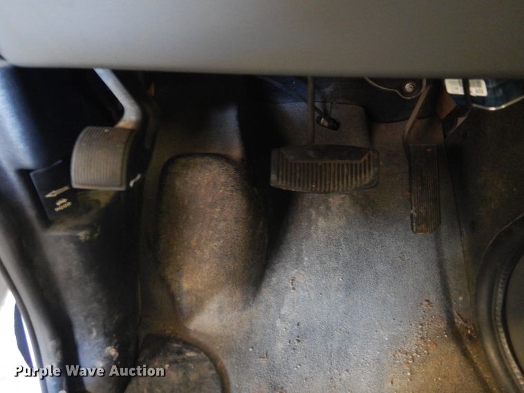 image for item FI9942 2006 Ford E350 van