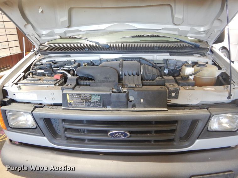 image for item FI9942 2006 Ford E350 van