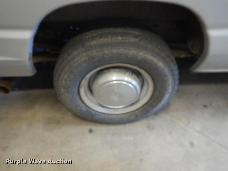 image for item FI9942 2006 Ford E350 van