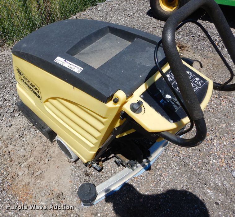 Tornado Karcher BRT3/40W floor scrubber in Andover, KS Item FI9948