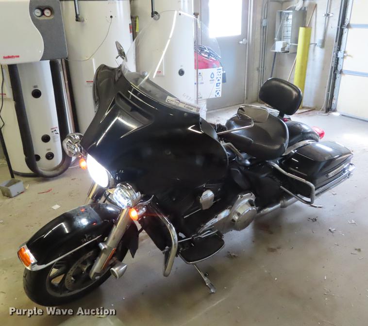 image for item FJ9088 2014 Harley Davidson FLHTP motorcycle