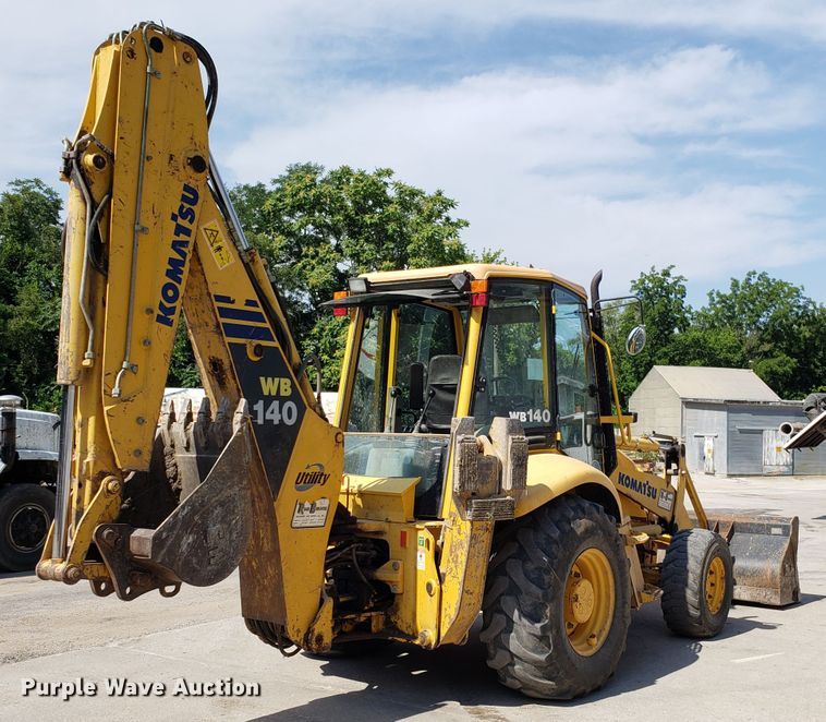 image for item FL9046 Komatsu WB140 backhoe