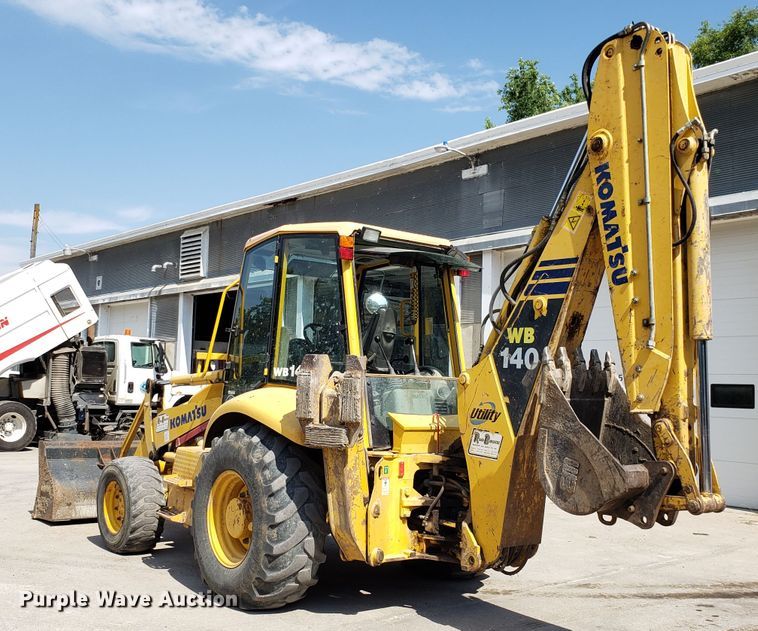 image for item FL9046 Komatsu WB140 backhoe