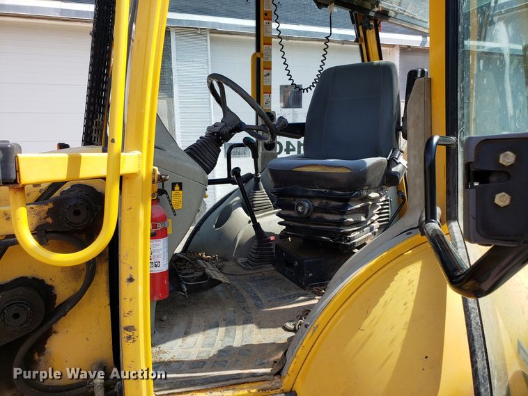 image for item FL9046 Komatsu WB140 backhoe