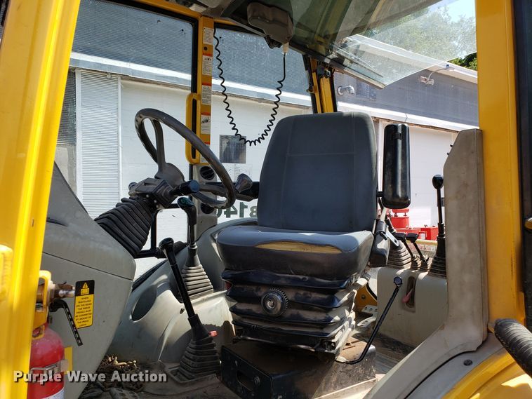 image for item FL9046 Komatsu WB140 backhoe