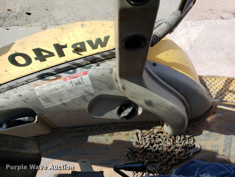 image for item FL9046 Komatsu WB140 backhoe