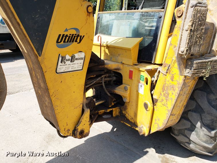 image for item FL9046 Komatsu WB140 backhoe