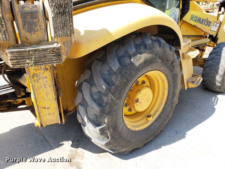image for item FL9046 Komatsu WB140 backhoe
