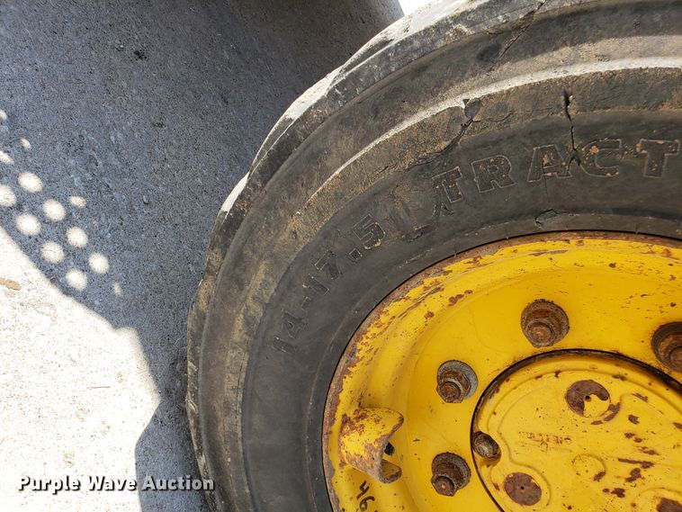 image for item FL9046 Komatsu WB140 backhoe