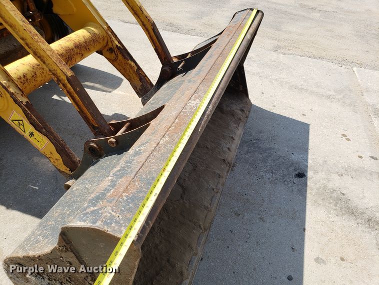 image for item FL9046 Komatsu WB140 backhoe