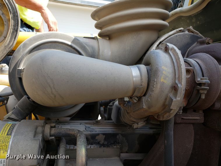 image for item FL9046 Komatsu WB140 backhoe