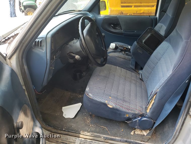 image for item FL9048 1994 Ford Ranger pickup truck