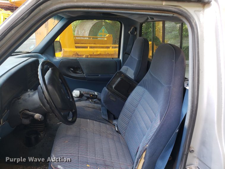 image for item FL9048 1994 Ford Ranger pickup truck