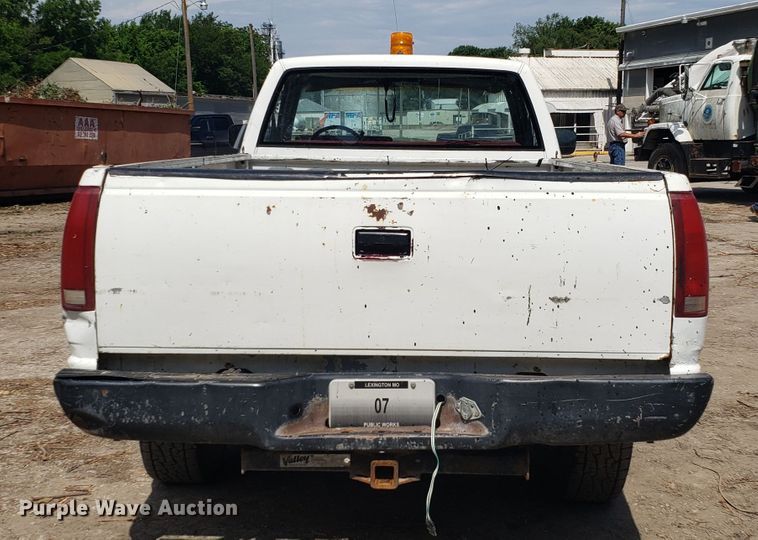 image for item FL9051 1990 Chevrolet Cheyenne 2500 pickup truck