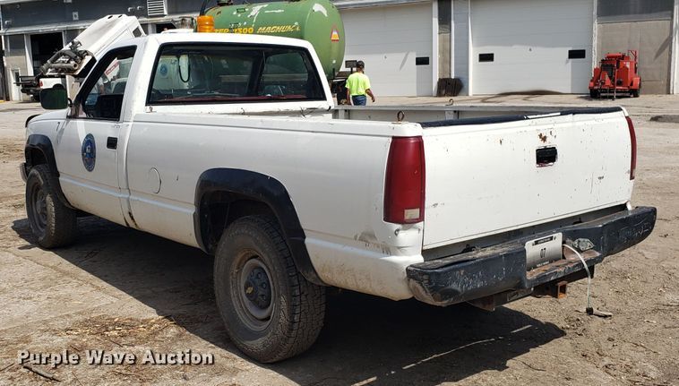 image for item FL9051 1990 Chevrolet Cheyenne 2500 pickup truck