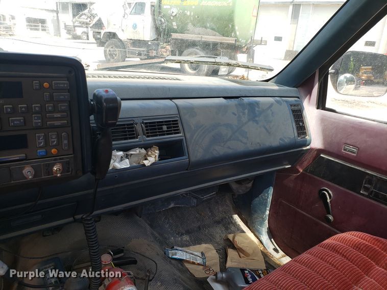 image for item FL9051 1990 Chevrolet Cheyenne 2500 pickup truck