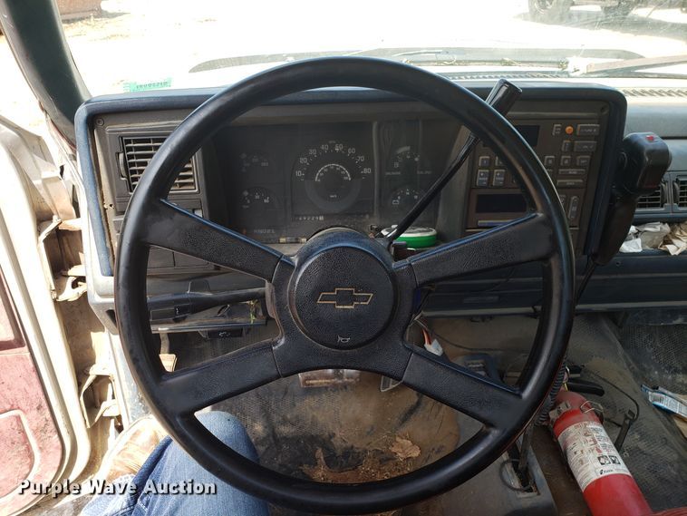 image for item FL9051 1990 Chevrolet Cheyenne 2500 pickup truck