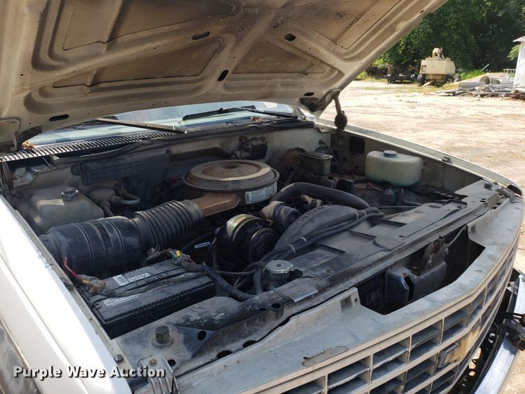 image for item FL9051 1990 Chevrolet Cheyenne 2500 pickup truck