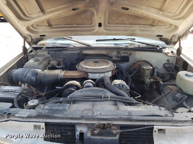 image for item FL9051 1990 Chevrolet Cheyenne 2500 pickup truck