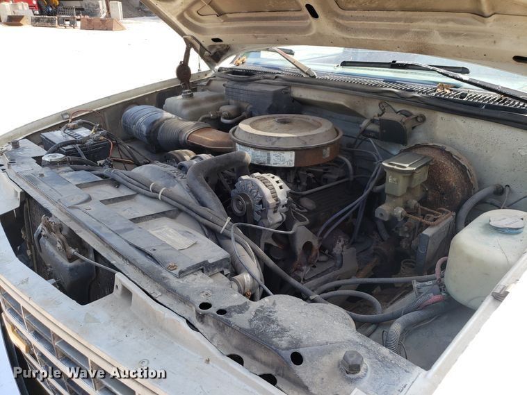 image for item FL9051 1990 Chevrolet Cheyenne 2500 pickup truck