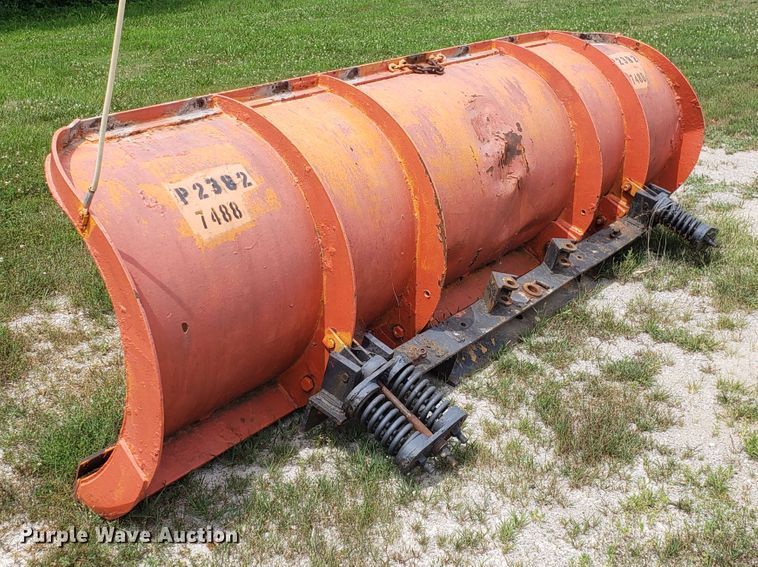 image for item FL9052 (3) snow plows