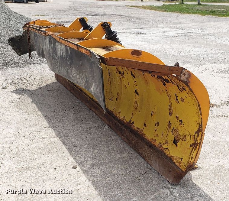 image for item FL9052 (3) snow plows