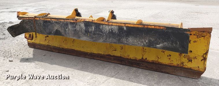 image for item FL9052 (3) snow plows