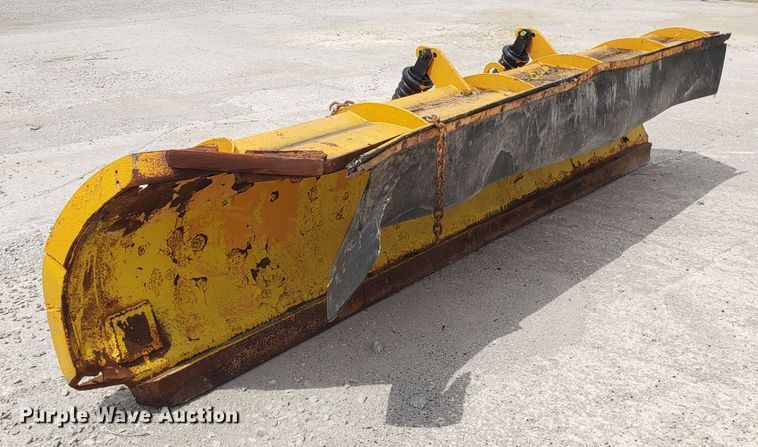 image for item FL9052 (3) snow plows