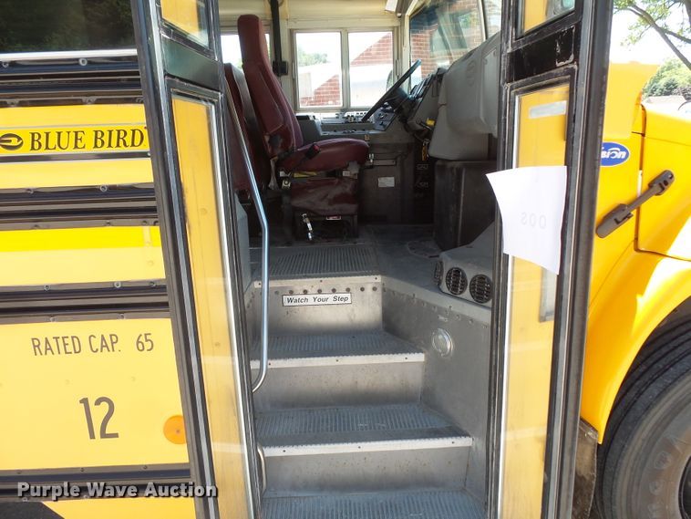 image for item FM9669 2006 Blue Bird Vision school bus