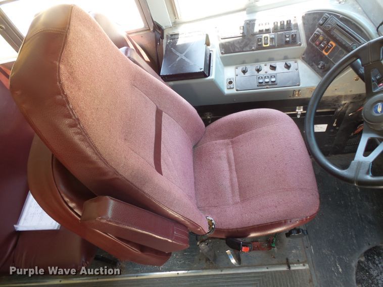 image for item FM9669 2006 Blue Bird Vision school bus