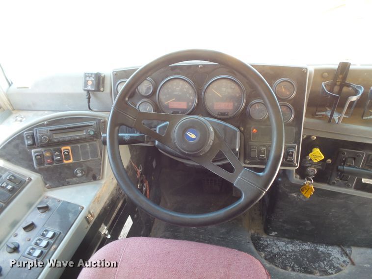 image for item FM9669 2006 Blue Bird Vision school bus