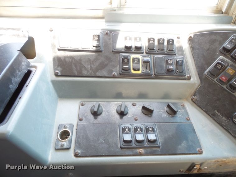 image for item FM9669 2006 Blue Bird Vision school bus